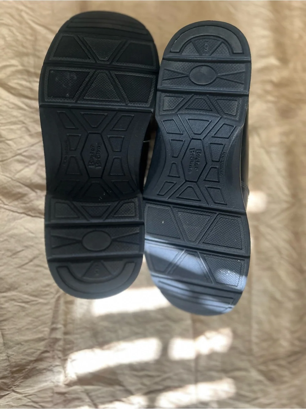 Buster Brown Boys Black Slip-On Dress Shoes size 6m.
